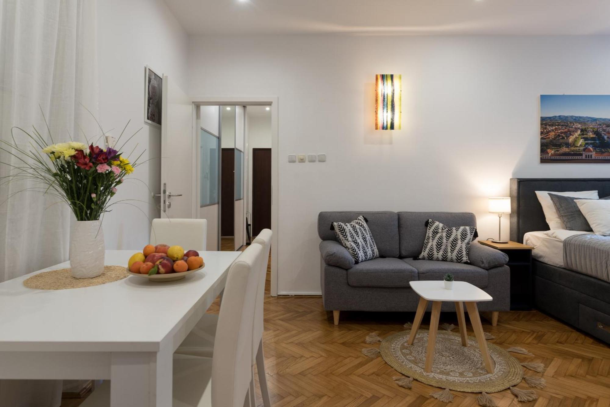 Like Home Zagreb Apartment Extérieur photo